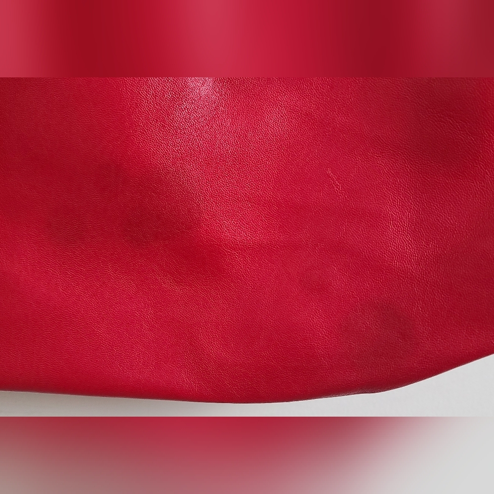 OVERSIZED LAMB LEATHER STATEMENT TOTE IN TOMATO RED - Picture 13 of 16